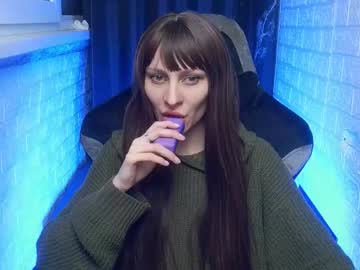 Girlfriend_Night Chaturbate stream image from November 04, 2025
