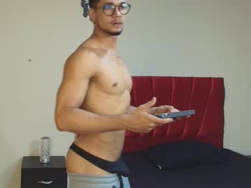 Nolan_Joness Chaturbate stream image from November 04, 2025