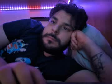 Onecrew1 Chaturbate stream image from November 04, 2025