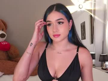 Annyhizzle Chaturbate stream image from November 05, 2025