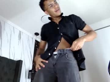 Aston_Vera Chaturbate stream image from November 05, 2025