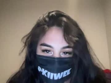Kiiwee Chaturbate stream image from November 05, 2025