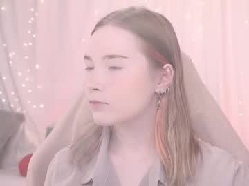 Linalyy Chaturbate stream image from November 05, 2025