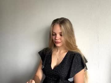 Coco_Charmel Chaturbate stream image from November 05, 2025
