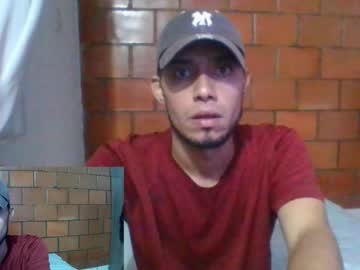 Latinmansmoking Chaturbate stream image from November 05, 2025