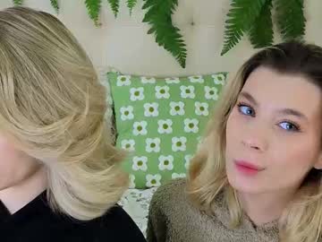 Pinkadele Chaturbate stream image from November 05, 2025