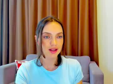 Lovelyeemia Chaturbate stream image from November 05, 2025