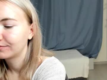 Yuricazel Chaturbate stream image from November 05, 2025