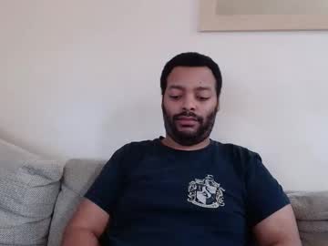 Chemsyldn Chaturbate stream image from November 05, 2025