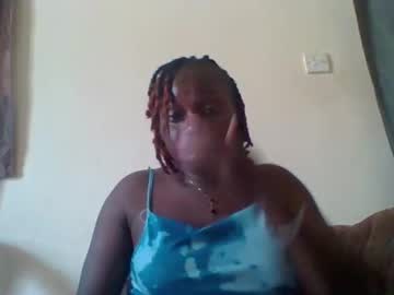 Dollyvee Chaturbate stream image from November 05, 2025