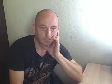 Johanbarker Chaturbate stream image from November 05, 2025