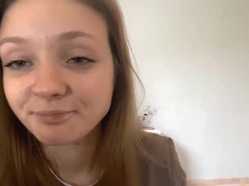 Lovelladeboer Chaturbate stream image from November 05, 2025