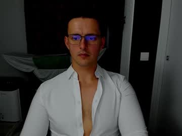 Sexxymuscles4u Chaturbate stream image from November 05, 2025