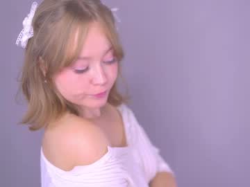Comecloserr Chaturbate stream image from November 05, 2025