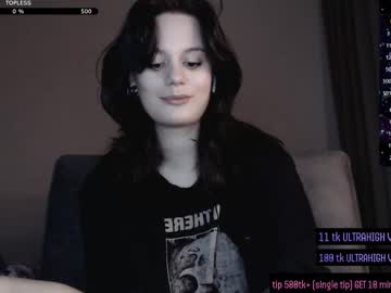 Darcyie1ove Chaturbate stream image from November 05, 2025