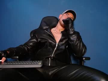 Maxxxpowerful Chaturbate stream image from November 05, 2025