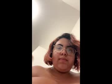 Xararouxxx Chaturbate stream image from November 05, 2025