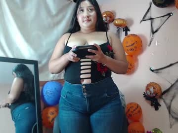 Soficurvy19 Chaturbate stream image from November 05, 2025