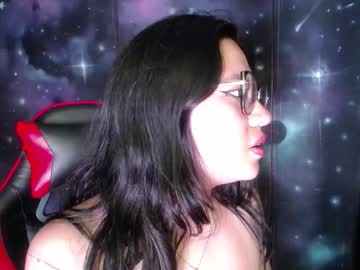 Aprilcruz_12 Chaturbate stream image from November 05, 2025