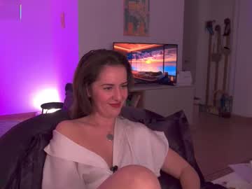 Witch_In_Silk Chaturbate stream image from November 05, 2025
