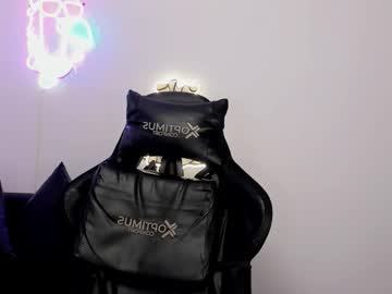 Dikey_18 Chaturbate stream image from November 05, 2025