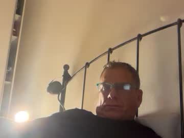 Flavor1972 Chaturbate stream image from November 05, 2025