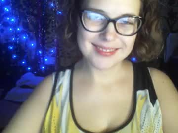Kindsweet Chaturbate stream image from November 05, 2025