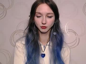 Mermaidvibestides Chaturbate stream image from November 06, 2025