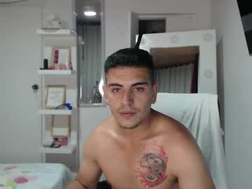 Latincouplee69 Chaturbate stream image from November 06, 2025