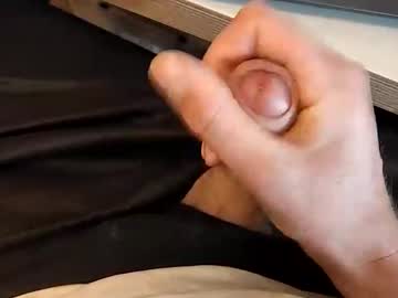 Knilbonk Chaturbate stream image from November 06, 2025