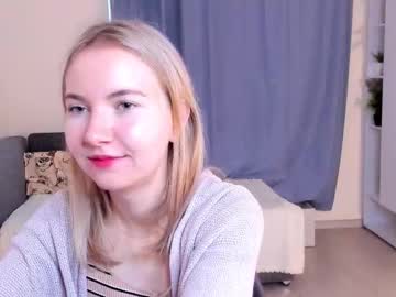 Yuricazel Chaturbate stream image from November 06, 2025