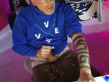 Happyendingstory Chaturbate stream image from November 06, 2025