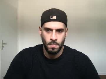 Yul53 Chaturbate stream image from November 06, 2025