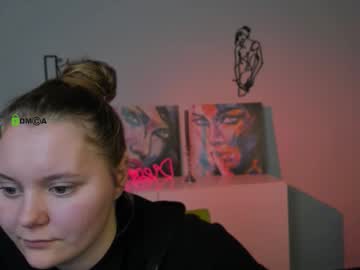 Cherry_Nya Chaturbate stream image from November 06, 2025
