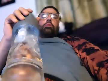 Luv2cumc2c Chaturbate stream image from November 06, 2025