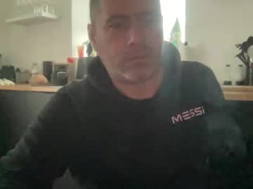 Guil0 Chaturbate stream image from November 06, 2025