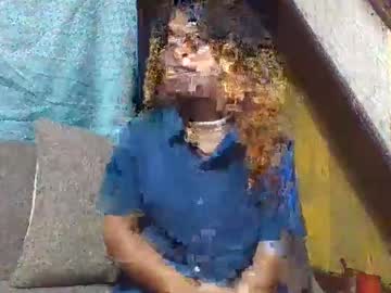 Erolinee Chaturbate stream image from November 06, 2025