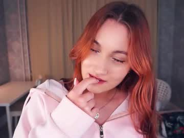 Nidiazierden Chaturbate stream image from November 06, 2025