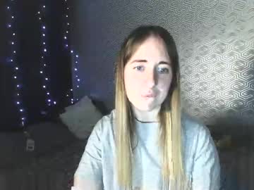 Mandaarinka Chaturbate stream image from November 06, 2025