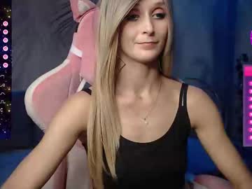 Strongalice Chaturbate stream image from November 06, 2025