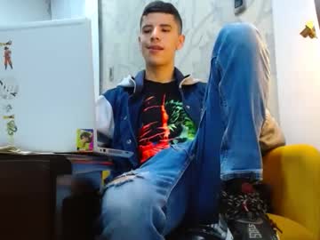 Chaturbat3vv Chaturbate stream image from November 07, 2025