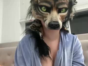 Cinnanicos Chaturbate stream image from November 07, 2025