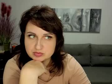 Helen_Rossi Chaturbate stream image from November 07, 2025