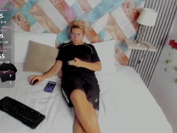 Penelope_Petit Chaturbate stream image from November 07, 2025