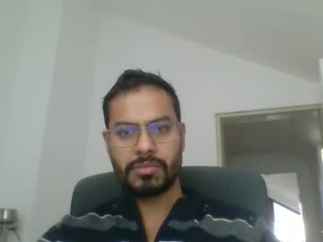 Sharmamanxyz Chaturbate stream image from November 07, 2025