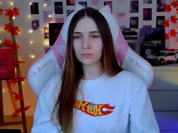 Alicecharmy Chaturbate stream image from November 07, 2025