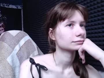 Evelynjin_ Chaturbate stream image from November 07, 2025