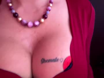 Blondeshemale Chaturbate stream image from November 07, 2025