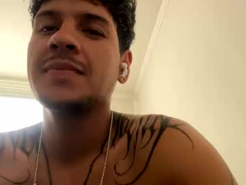 Helpmepleasech Chaturbate stream image from November 07, 2025