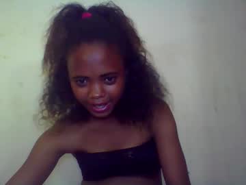 Kamillah69 Chaturbate stream image from November 07, 2025